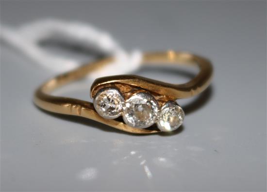 18ct gold 3 stone diamond ring